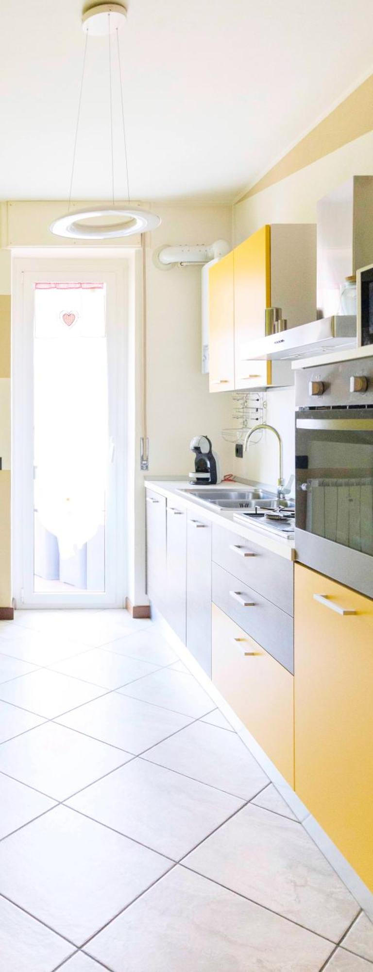 Blue Lake Arona - Cozy Apartment In City Center ภายนอก รูปภาพ